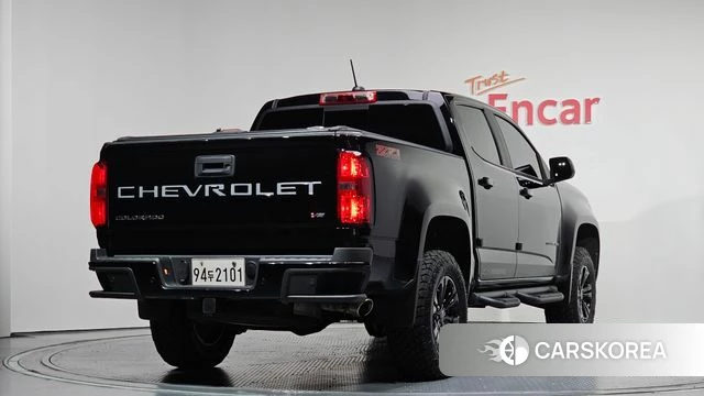 Chevrolet (GM Daewoo) Real New Colorado 2022 Черный из Кореи