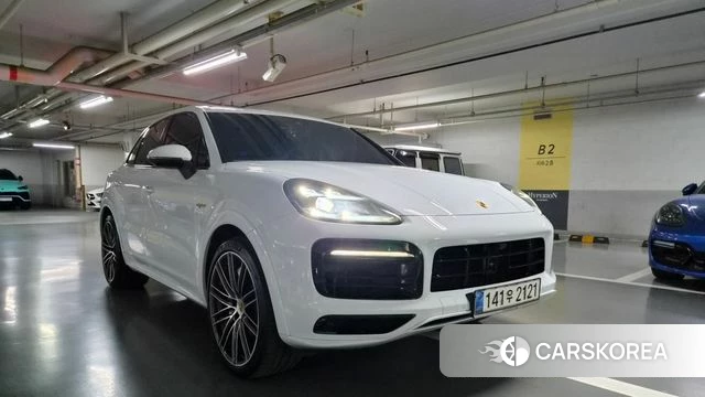Porsche Cayenne (PO536) 2020 Белый из Кореи