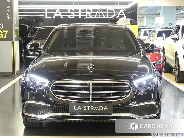 Mercedes-Benz E-Class W213 2022 Черный из Кореи