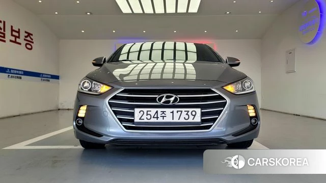 Hyundai Avante AD 2018 Небесно-голубой из Кореи