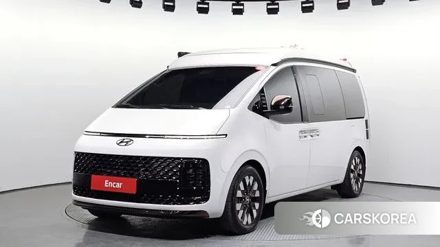 Hyundai Staria 2023 Белый из Кореи