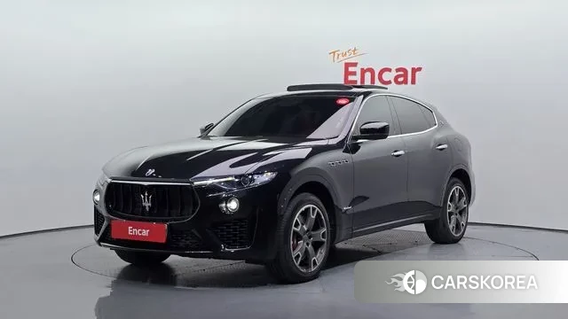 Maserati Levante 2019 Черный из Кореи