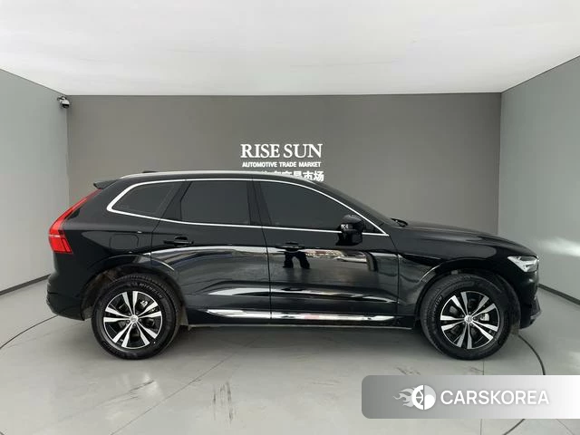 Volvo XC60 2023 Черный из Китая
