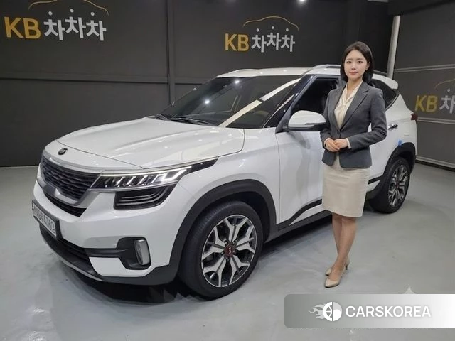Kia Seltos 2020 Белый из Кореи