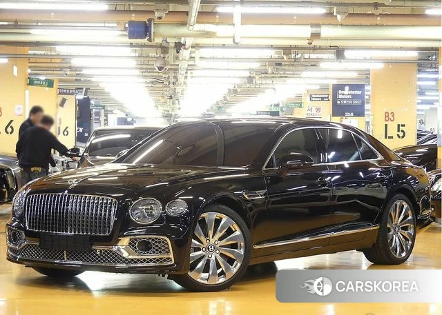 Bentley Flying Spur 3rd Generation 2022 Черный из Кореи