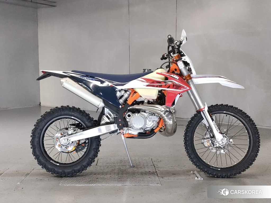Проданный KTM 300EXC SIXDAYS 2023 из Японии