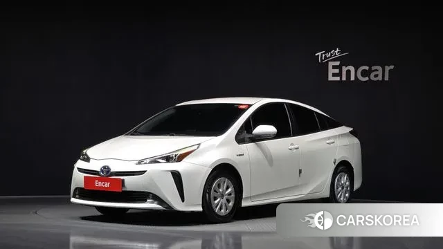 Toyota Prius 4th Generation 2019 Белый из Кореи