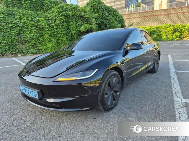 Tesla Model 3 2025 Черный из Кореи
