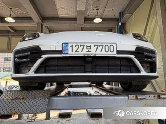 Porsche Panamera (971) 2021 Белый из Кореи