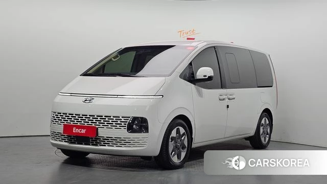 Hyundai Staria 2023 Белый из Кореи