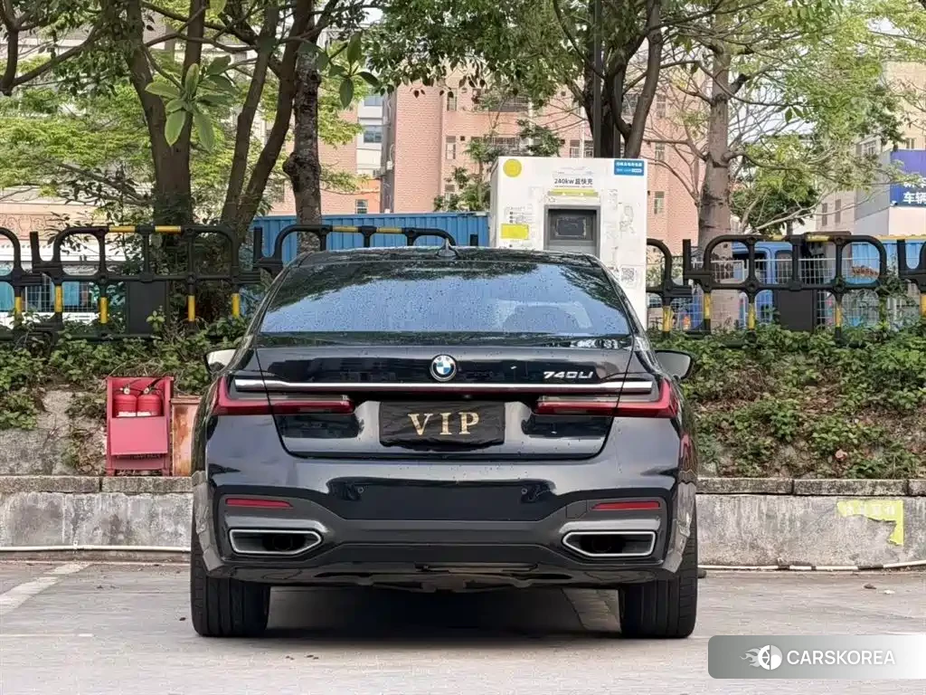 BMW 7 series 2022 Синий из Китая