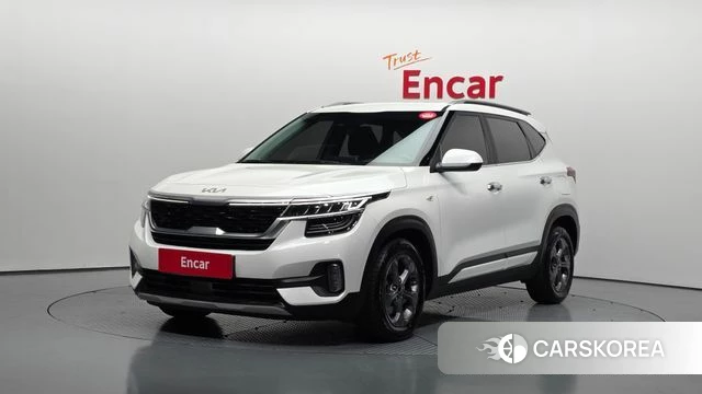 Kia Seltos 2022 Белый из Кореи