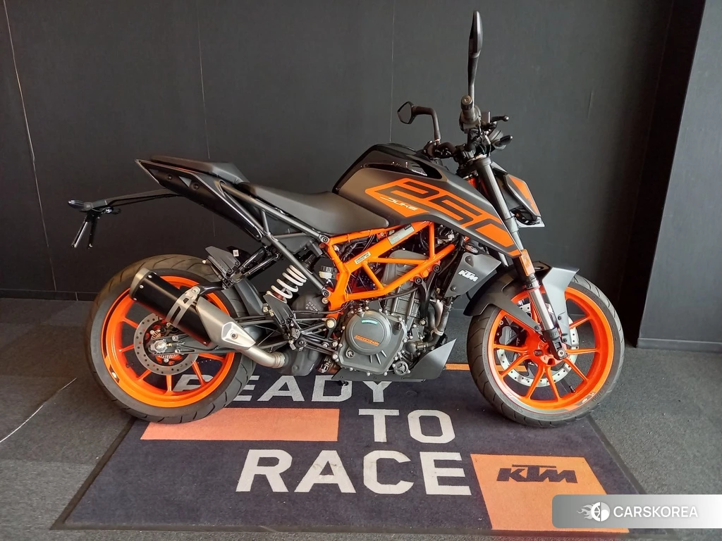 Проданный KTM 250 DUKE 2023 из Японии, фото 2