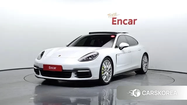 Porsche Panamera (971) 2018 Белый из Кореи