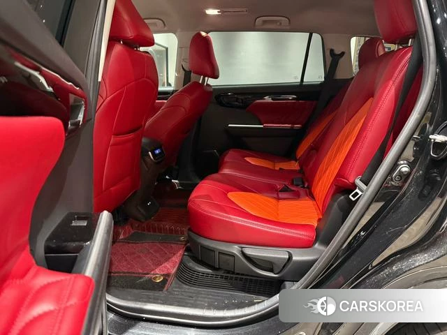 Toyota Highlander 2024 Черный из Китая
