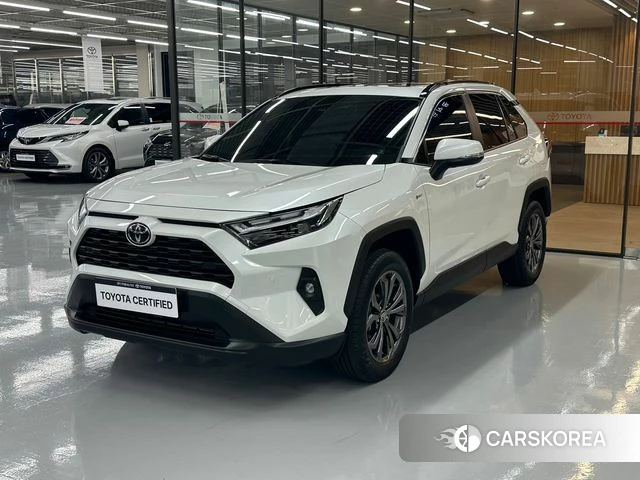 Toyota RAV4 5th Generation 2025 Белый из Кореи