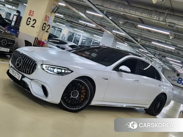 Mercedes-Benz S-Class W223 2024 Белый из Кореи