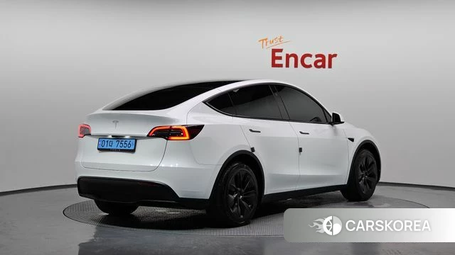 Tesla Model Y 2024 Белый из Кореи