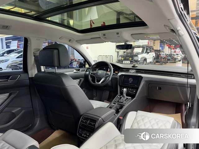 Volkswagen Magotan 2023 Черный из Китая