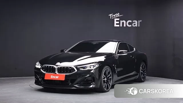 BMW 8 Series (G15) 2023 Черный из Кореи