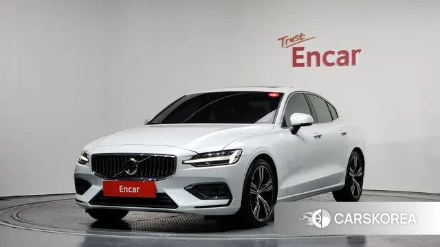 Volvo S60 3rd generation 2021 Белый из Кореи