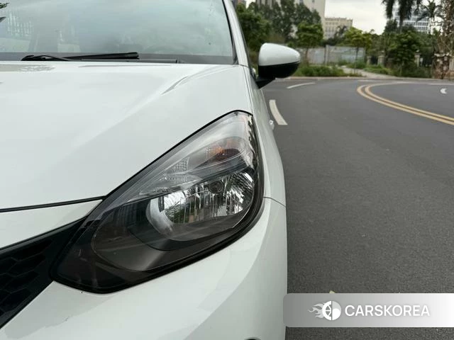 Honda Fit 2023 Белый из Китая
