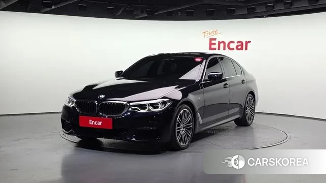 BMW 5 Series (G30) 2020 Черный из Кореи