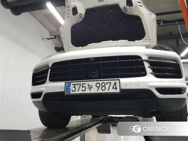 Porsche Cayenne (PO536) 2019 Белый из Кореи