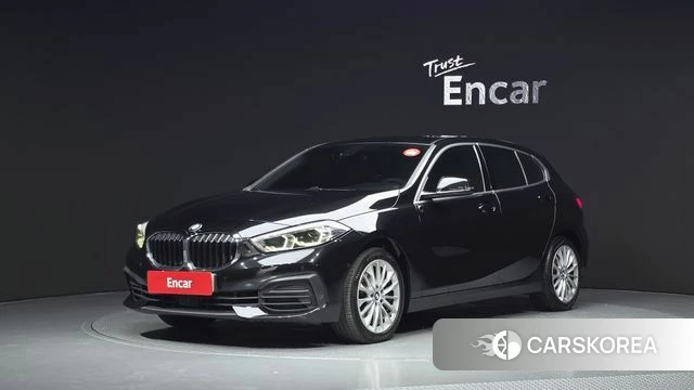BMW 1 Series (F40) 2020 Черный из Кореи