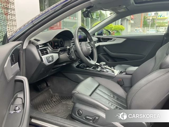 Audi A5 2023 Синий из Китая