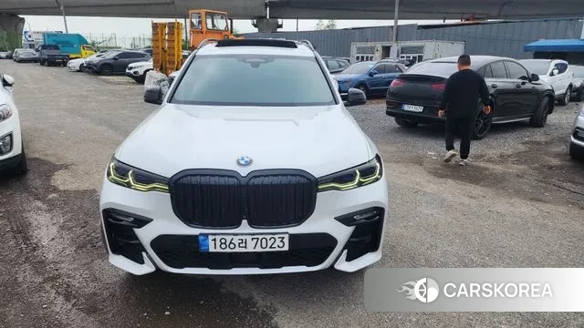 BMW X7 (G07) 2021 Белый из Кореи