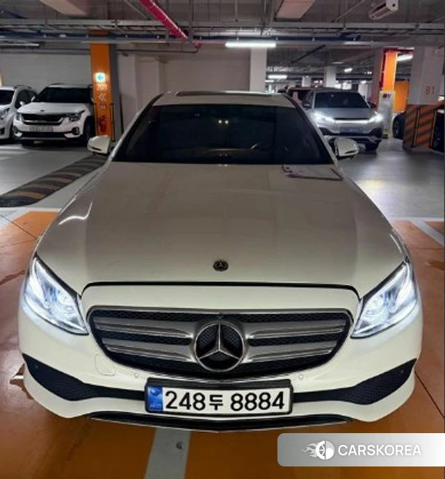 Mercedes-Benz E-Class W213 2019 Белый из Кореи
