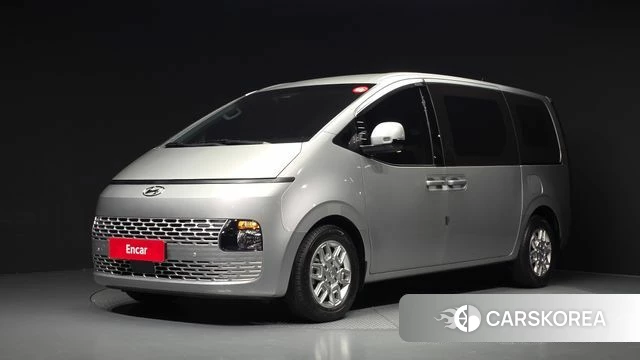 Hyundai Staria 2023 Серебристо-серый из Кореи