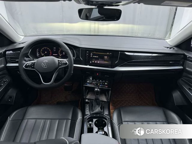 Volkswagen Passat 2023 Черный из Китая