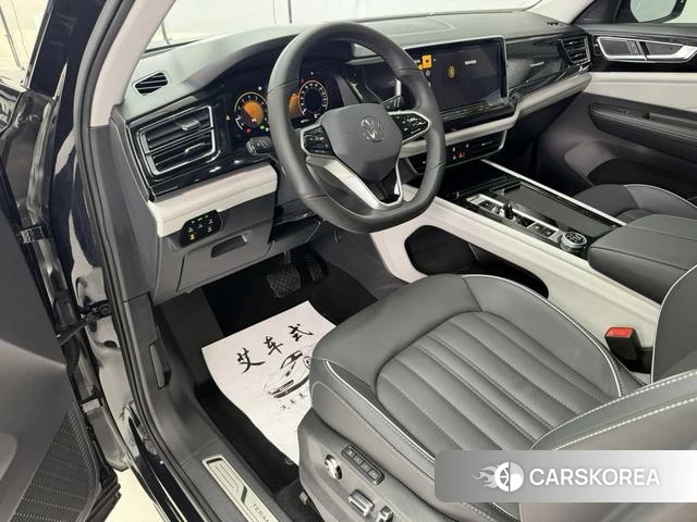 Volkswagen Tourang 2024 Черный из Китая
