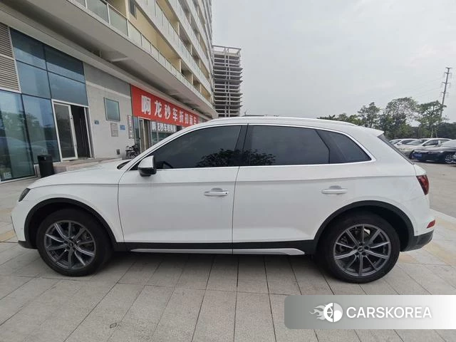 Audi Q5L 2023 Белый из Китая