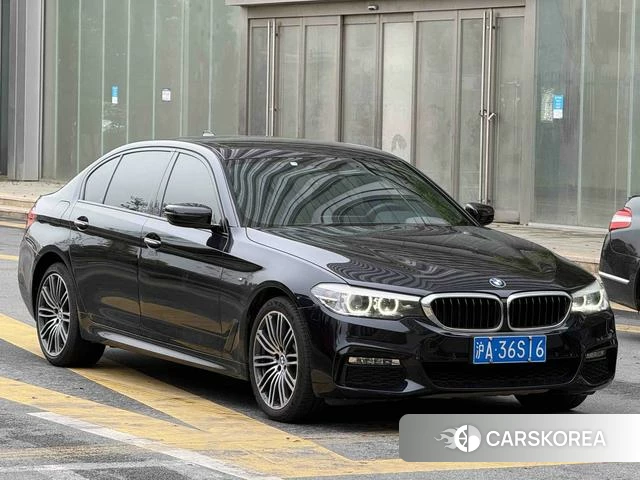 BMW 5 series 2018 Черный из Китая