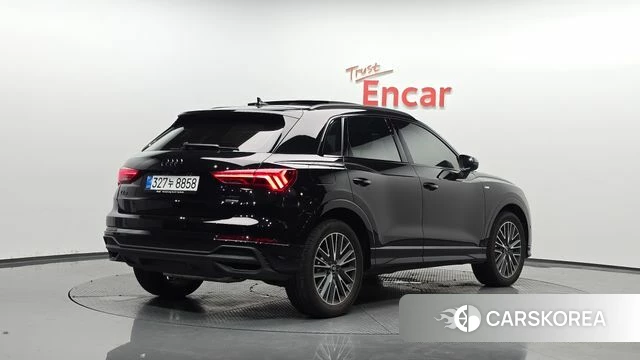Audi Q3 (F3) 2025 Черный из Кореи