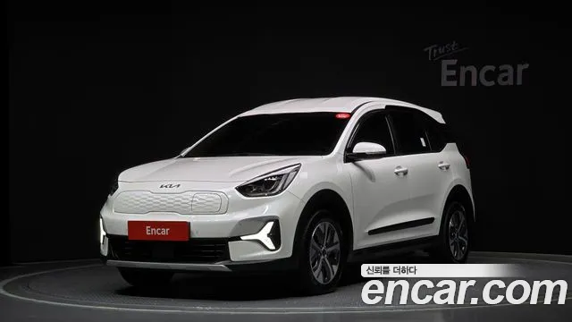 Kia Niro Plus 2022 Белый из Кореи