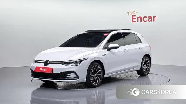 Volkswagen Golf 8th Generation 2024 Белый из Кореи