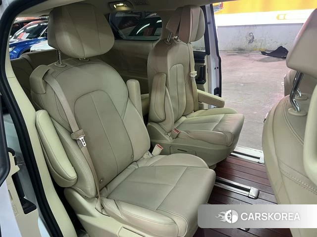 Buick GL8 2023 Белый из Китая