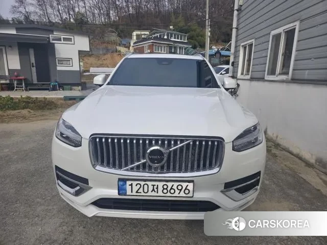 Volvo XC90 second Generation 2022 Белый из Кореи