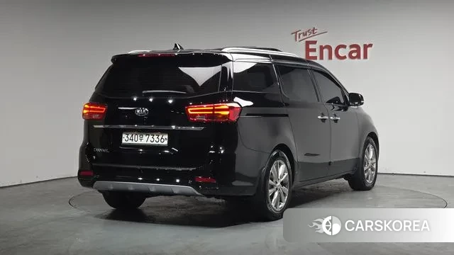 Kia The New Carnival 2019 Черный из Кореи