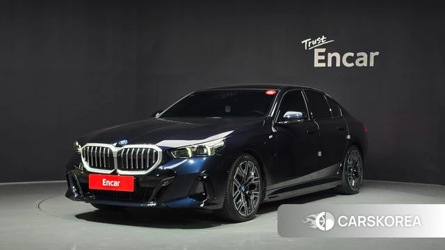 BMW 5 Series (G60) 2025 Синий из Кореи
