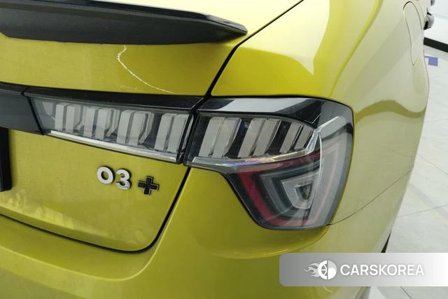 Lynk 03 2023 Желтый из Китая