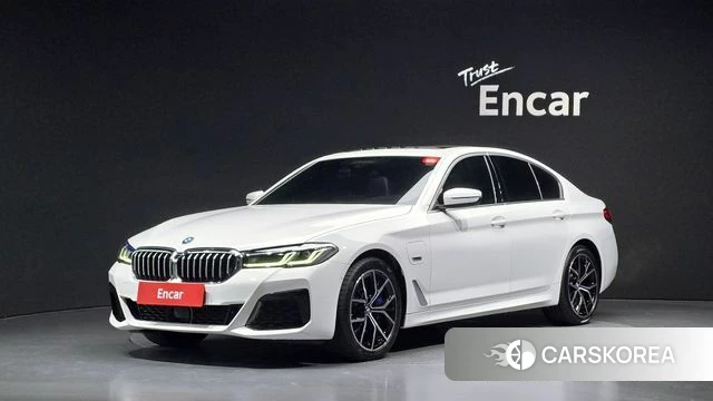 BMW 5 Series (G30) 2022 Белый из Кореи