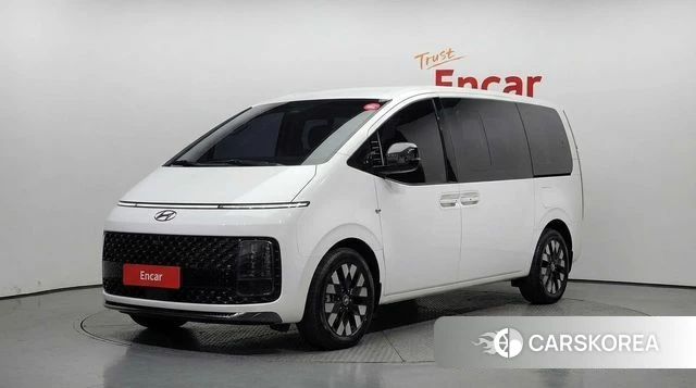 Hyundai Staria 2025 Белый из Кореи