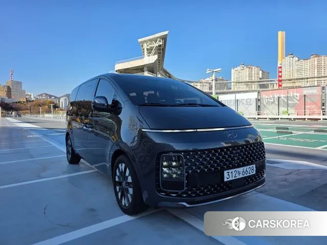 Hyundai Staria 2021 Серый из Кореи
