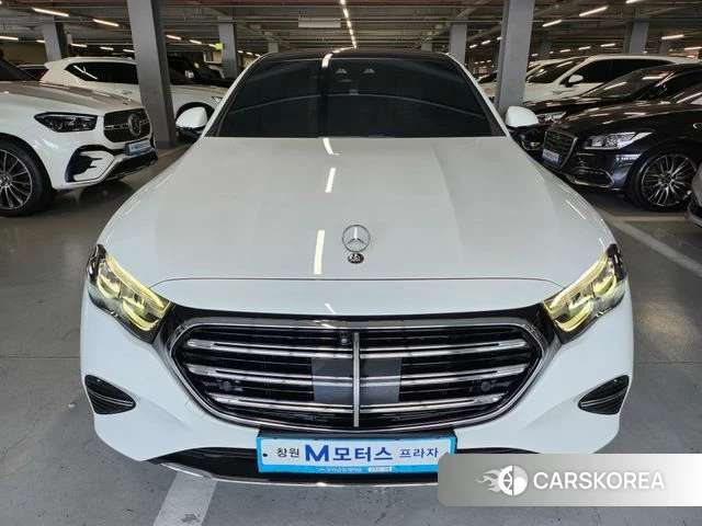Mercedes-Benz E-Class W214 2024 Белый из Кореи