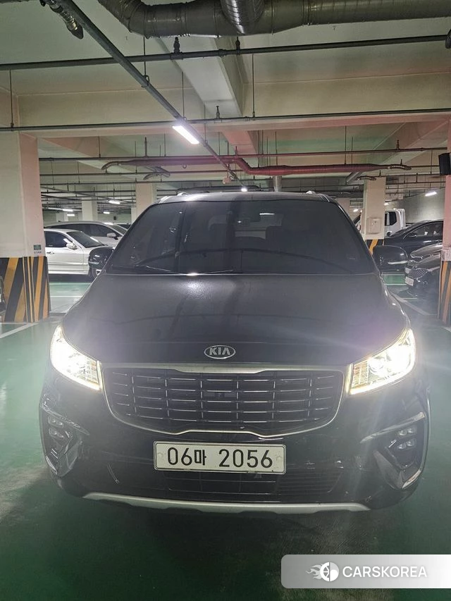 Kia The New Carnival 2018 Черный из Кореи